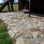 nawierzchnia z łupka ścieżkowego